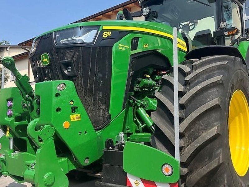 John Deere 8R410 Front PTO