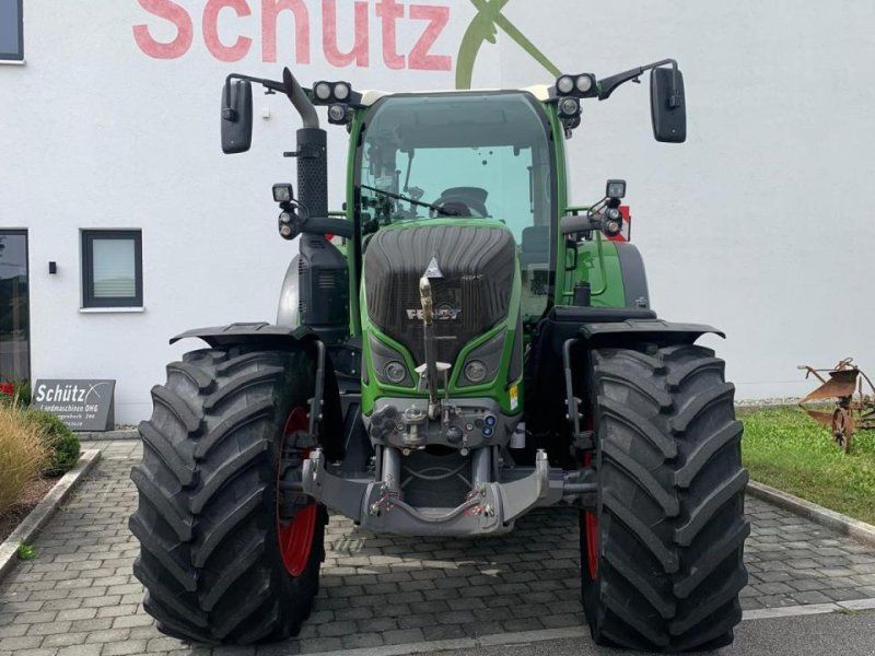 Fendt 724 Vario Power Plus mit GPS
