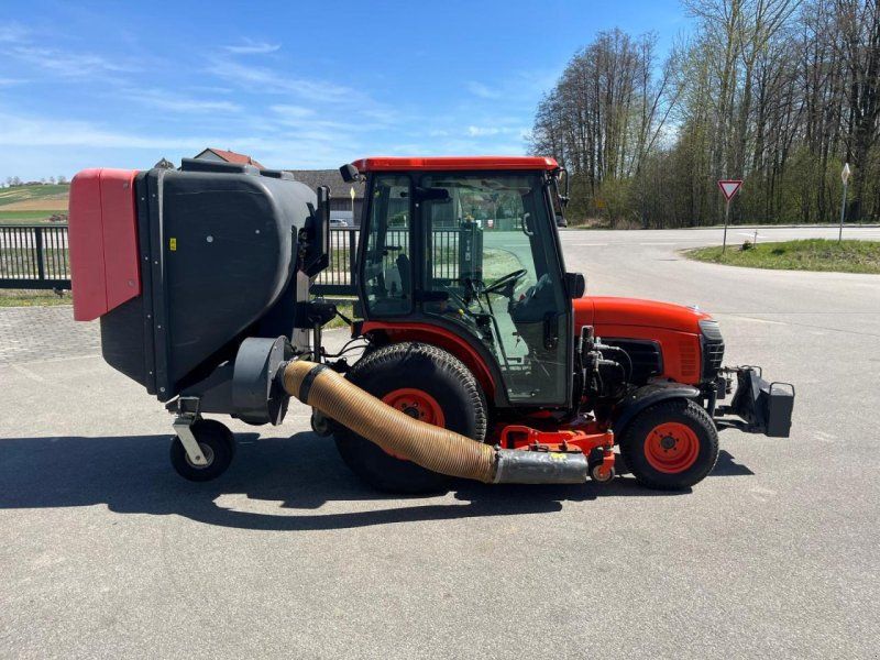 Kubota B3030 Rasenmäher  Grüngutbehälter