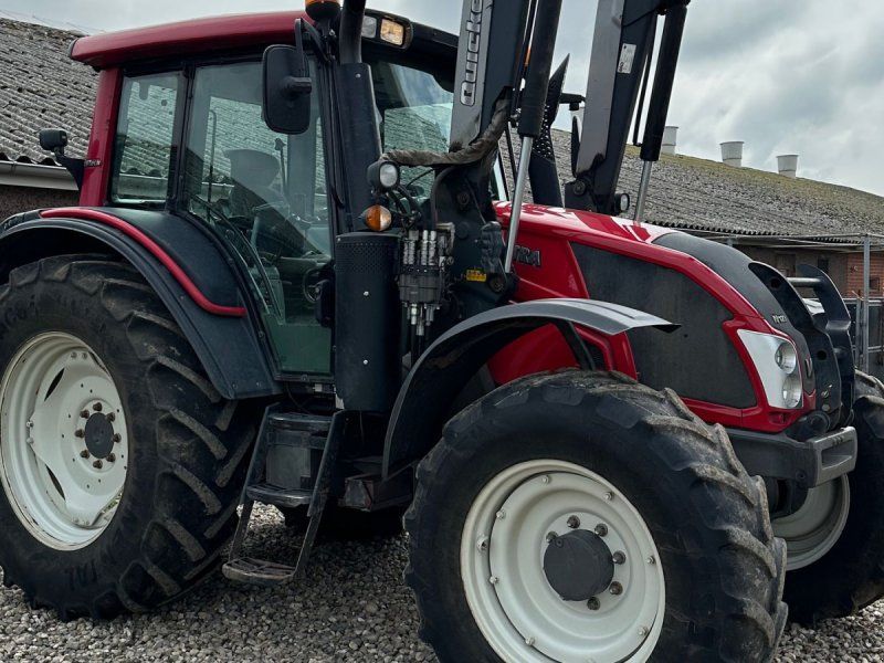 Valtra N123 H5