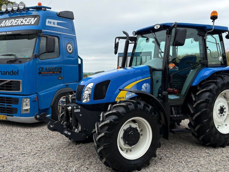 New Holland T5070