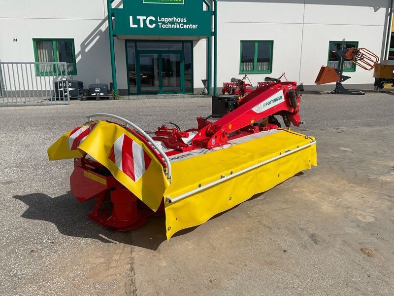 Pöttinger Novacat 302 CF CrossFlow