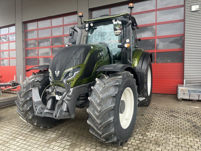 Valtra T 175Aktiv Forst