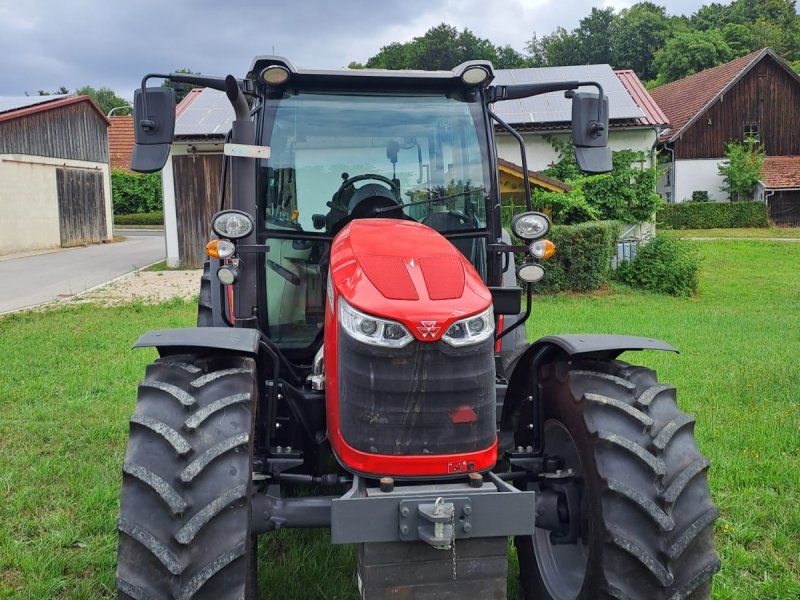 Massey Ferguson M 5709 Dyna 4
