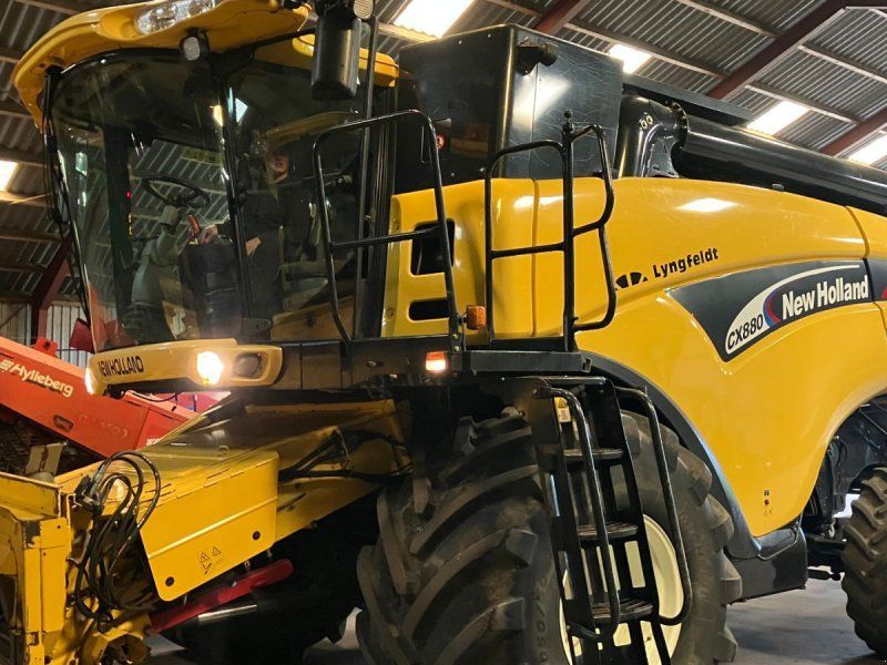 New Holland CX 880