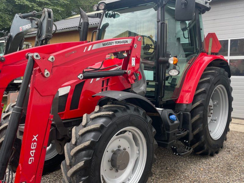 Massey Ferguson 5612 Dyna 4