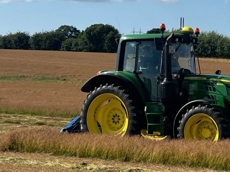 John Deere 6120 M