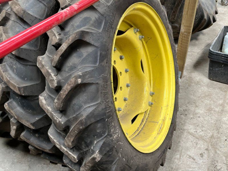Alliance Row Crop  300/95R46