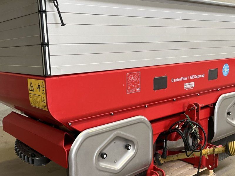 Kverneland acta TL 3900 GEOSPREAD Model year 2017
