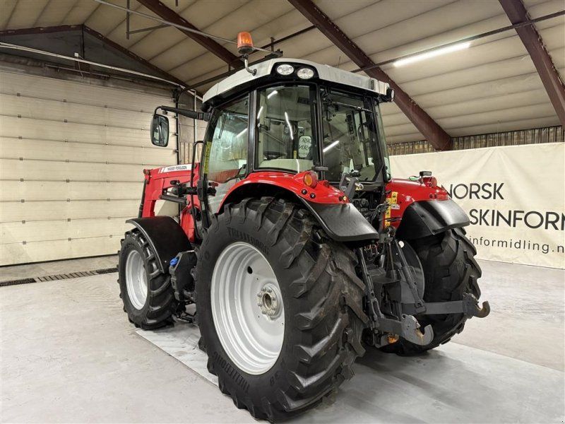 Massey Ferguson 5613 Dyna 4