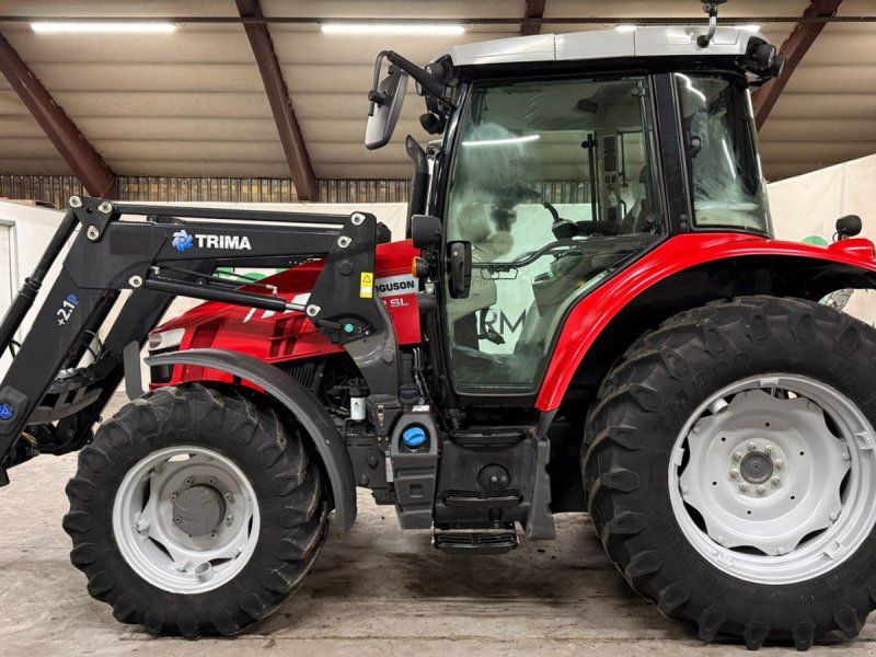Massey Ferguson 5712 SL Dyna4