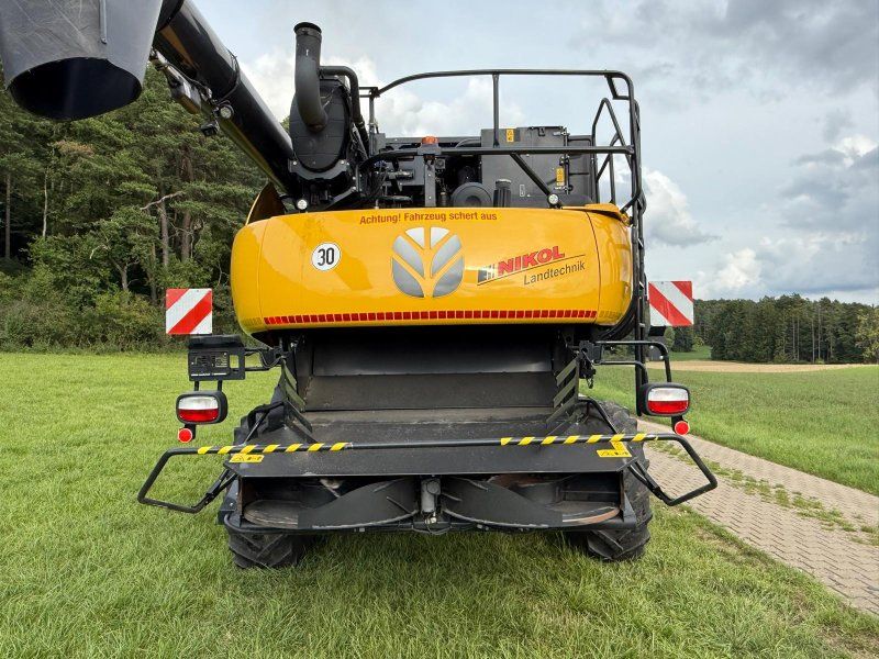 New Holland CR 8.90 Raupe IntelliSense