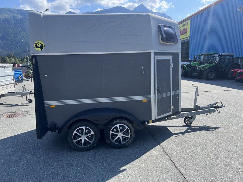 Humbaur Pferde HT 2000