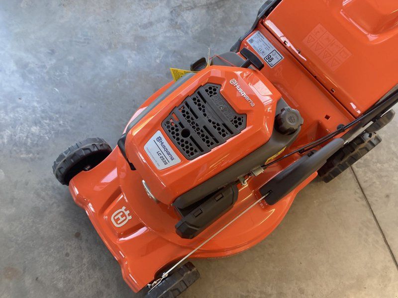 Husqvarna LC 253S