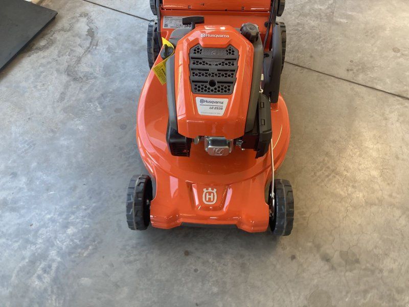 Husqvarna LC 253S