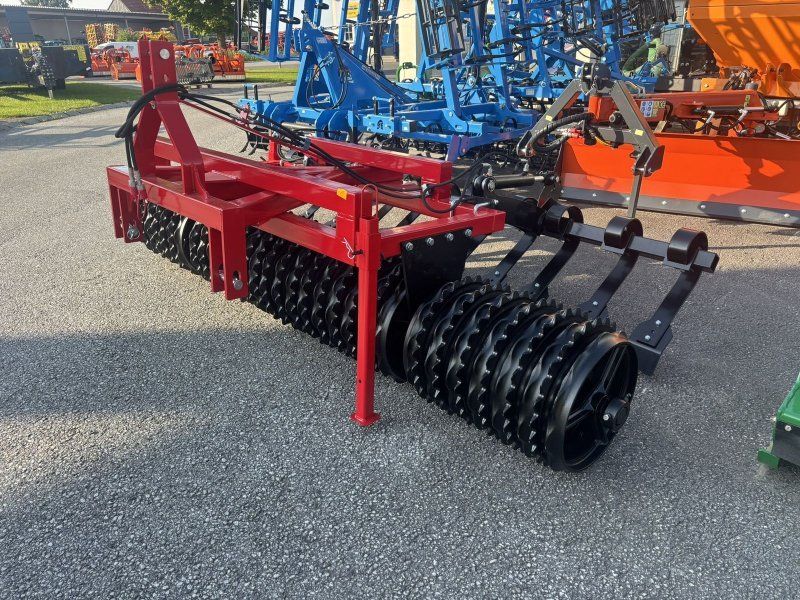 Universal Cambrige  300