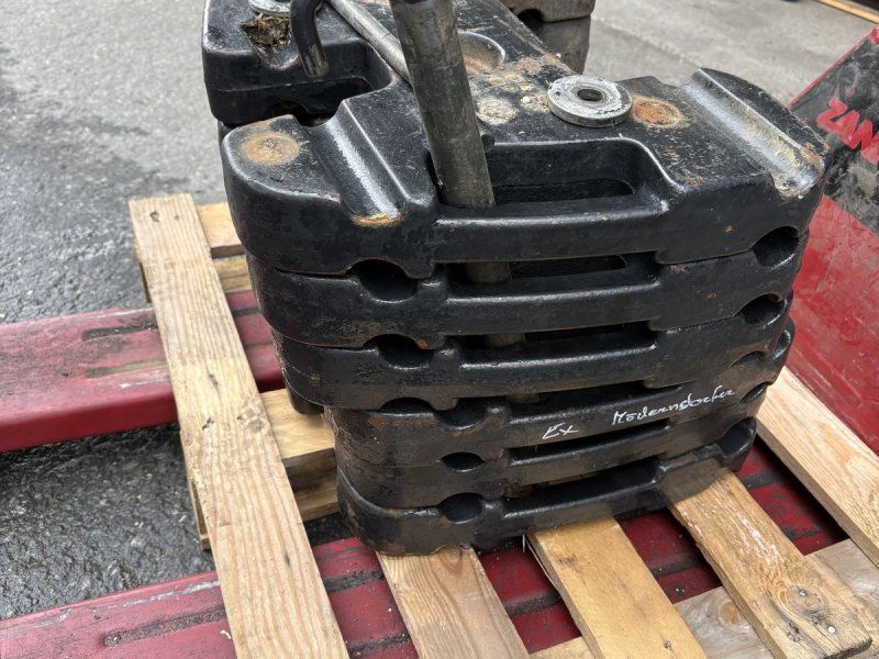 New Holland e