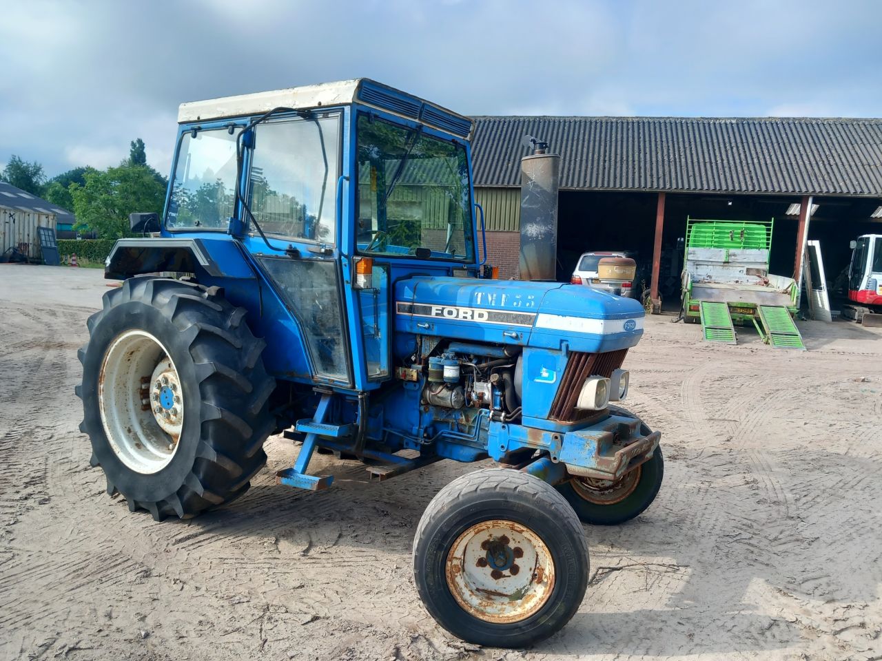 Takeuchi 228