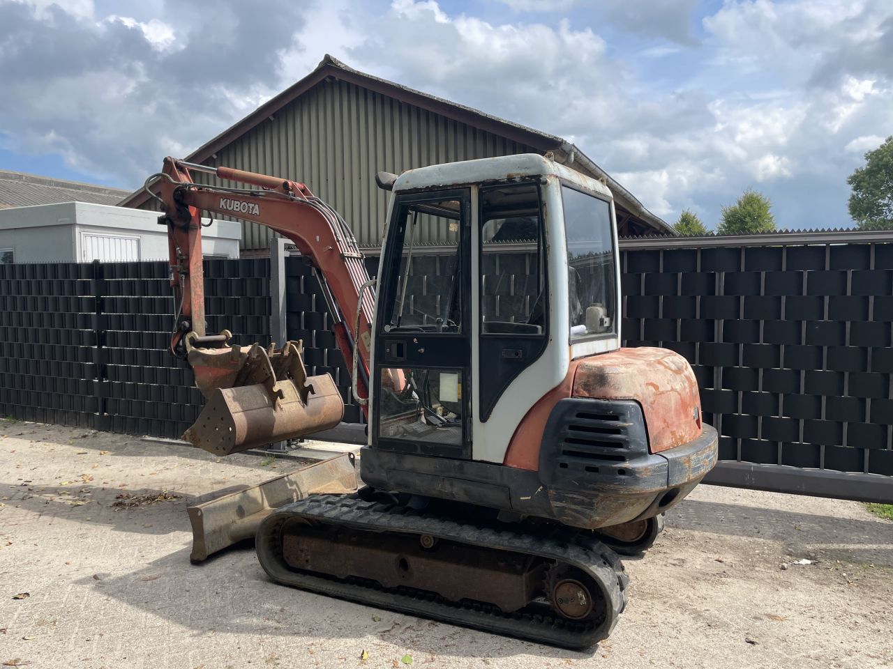 Kubota kx121 graafmachine hitachi yanmar bobcat
