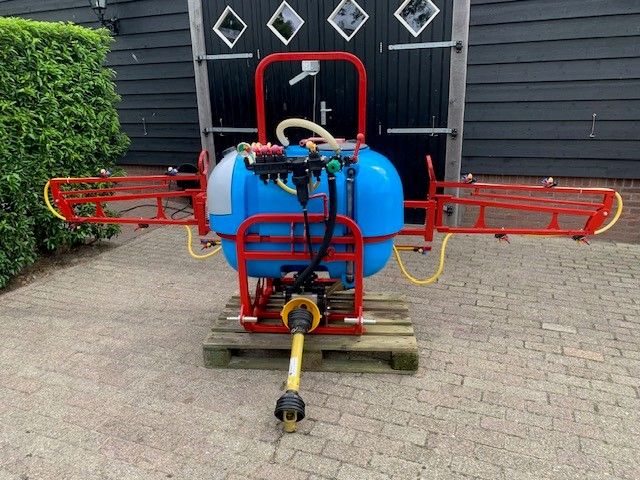 Veldspuit 300 liter 6 m BIARDZKI