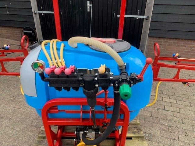 Veldspuit 300 liter 6 m BIARDZKI