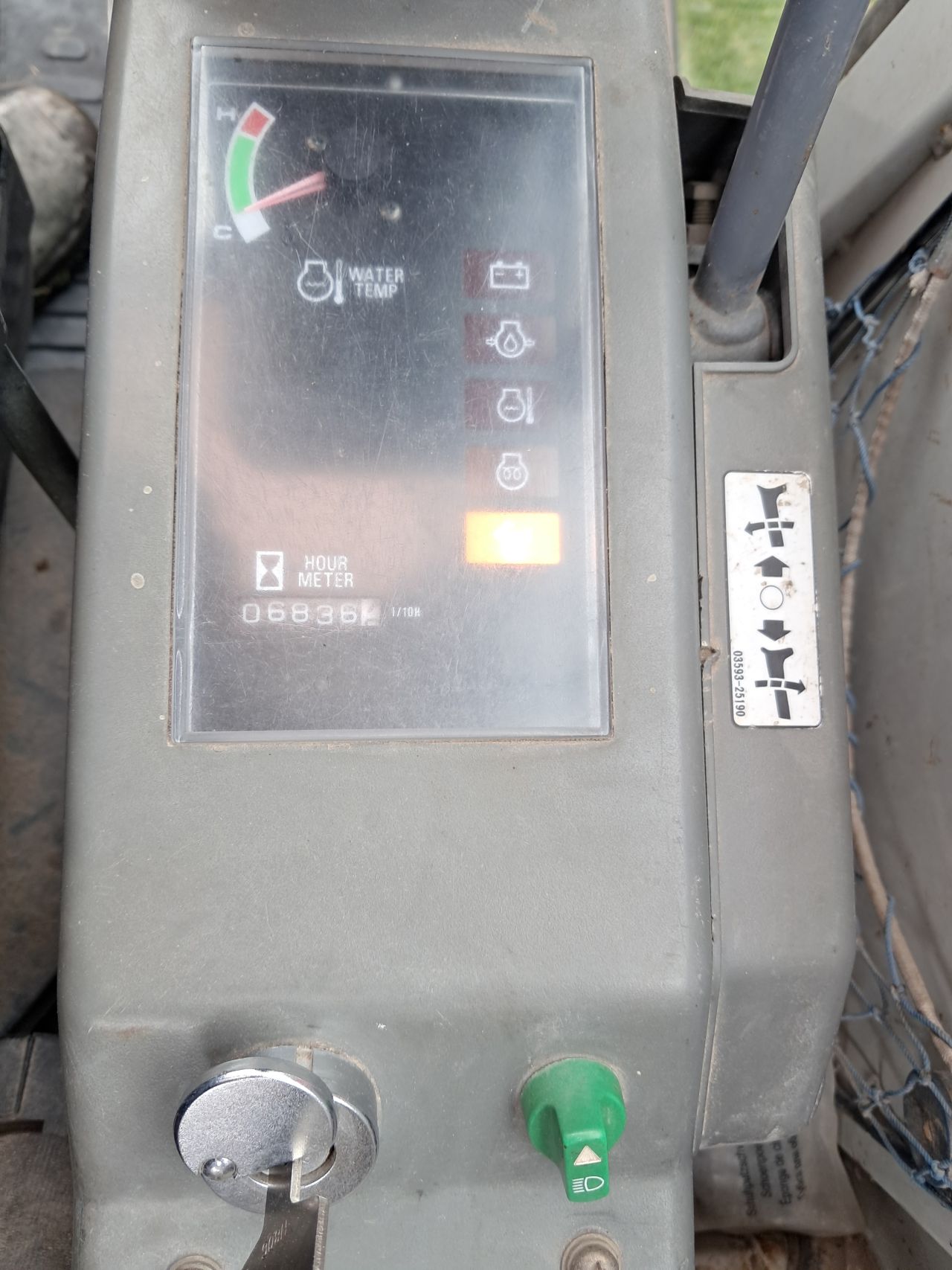 Minigraver Takeuchi TB 016 / Graafmachine Minikraan
