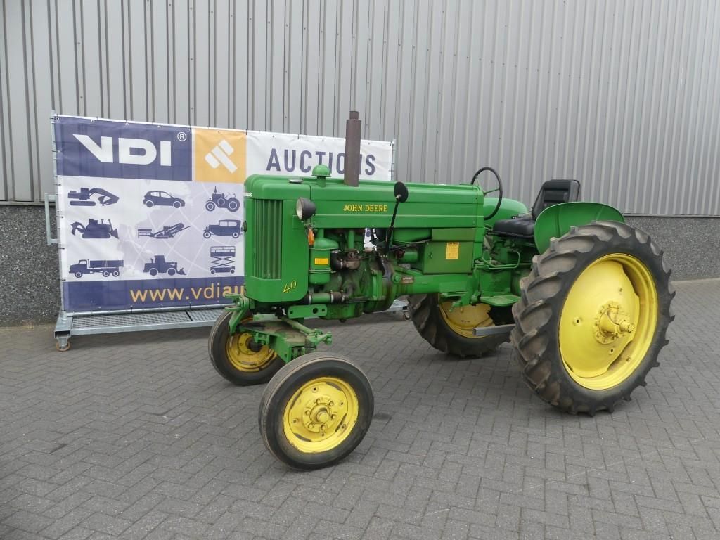 John Deere 40