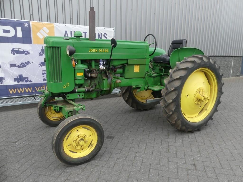 John Deere 40