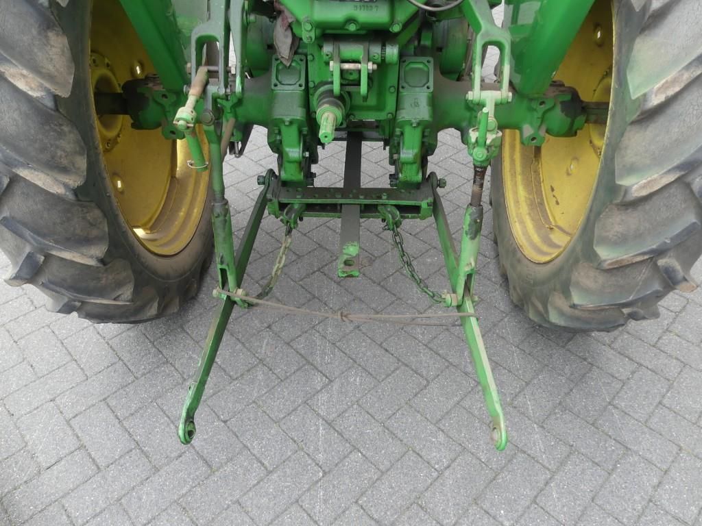 John Deere 40