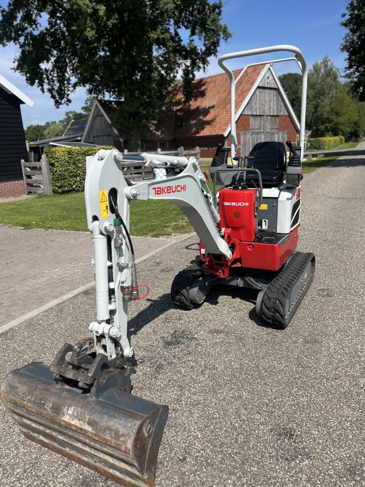 Takeuchi TB210R Bj 2023