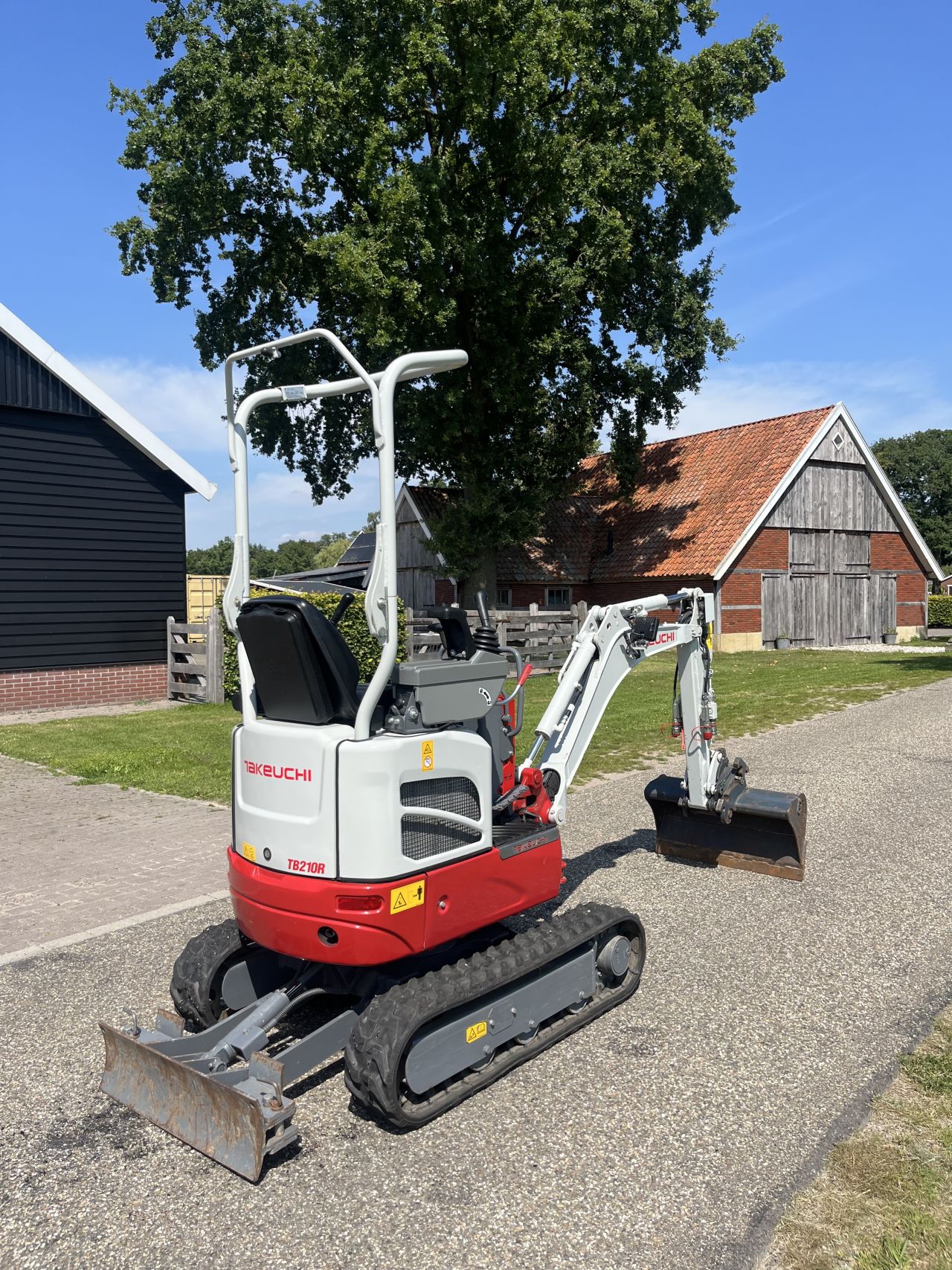 Takeuchi TB210R Bj 2023