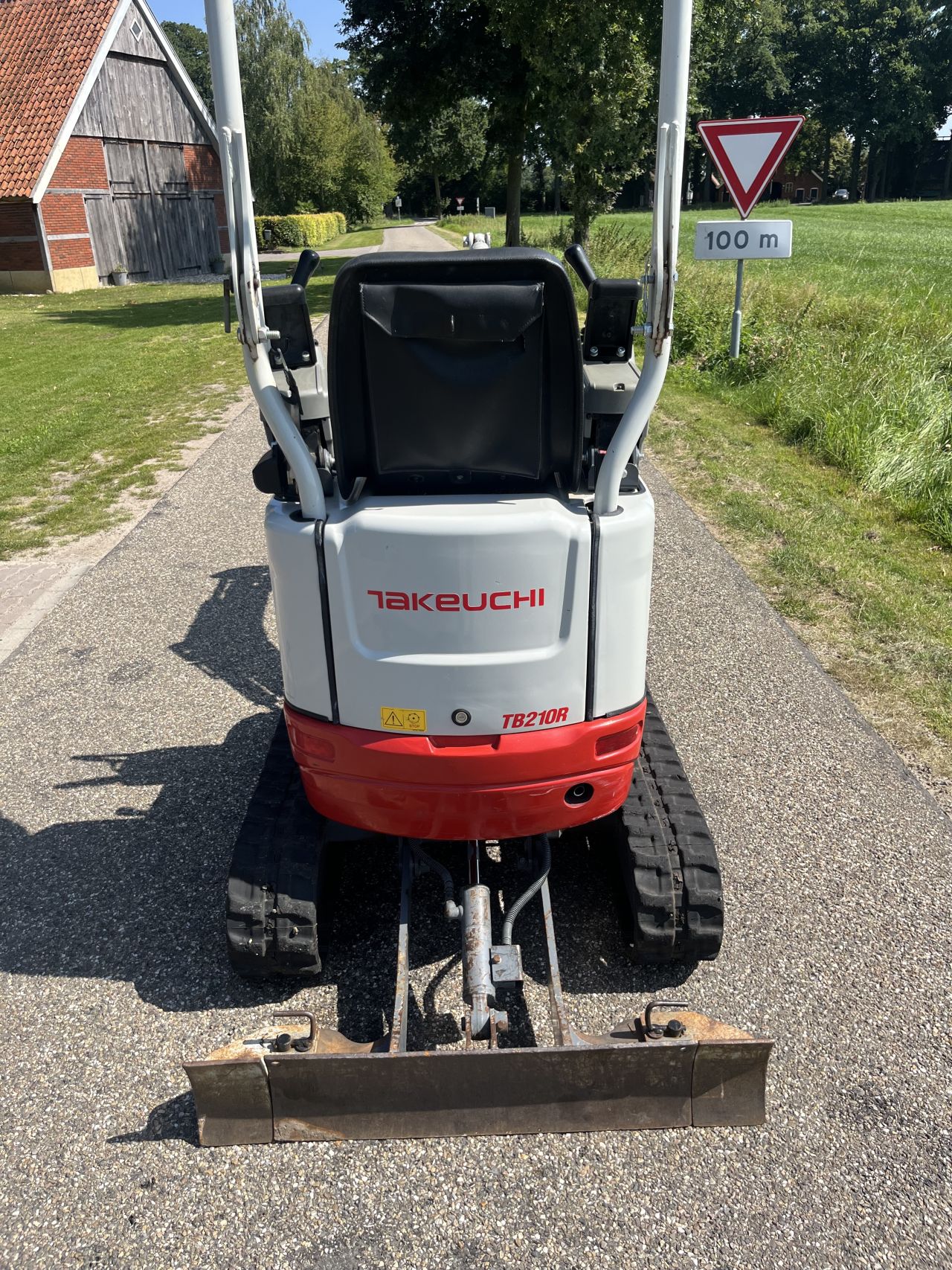 Takeuchi TB210R bj 2020
