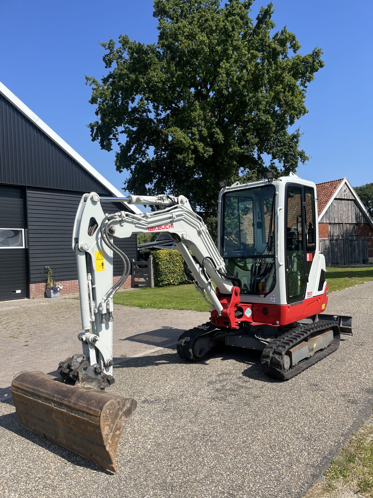 Takeuchi TB225 BJ 2020