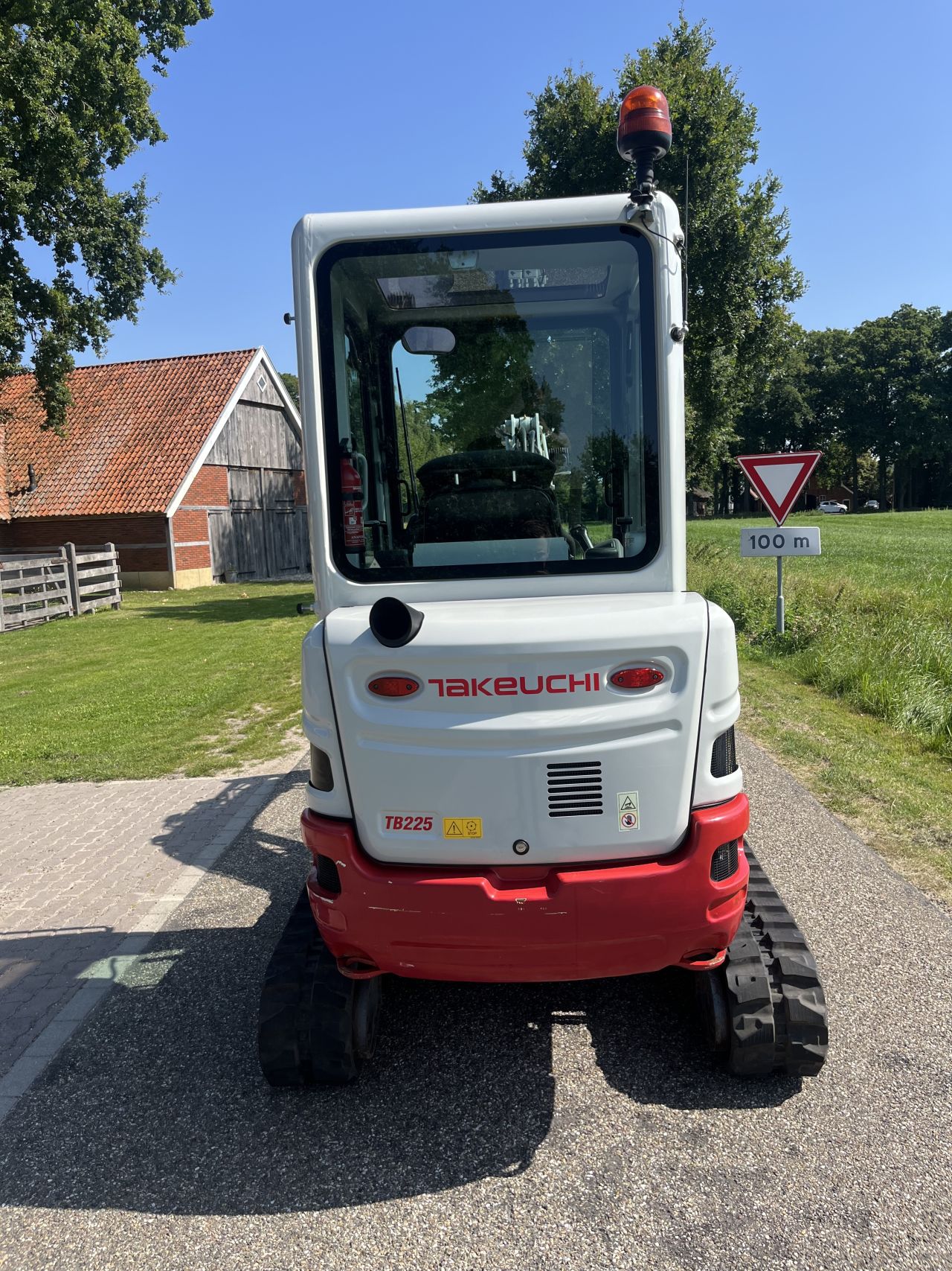 Takeuchi TB225 BJ 2020