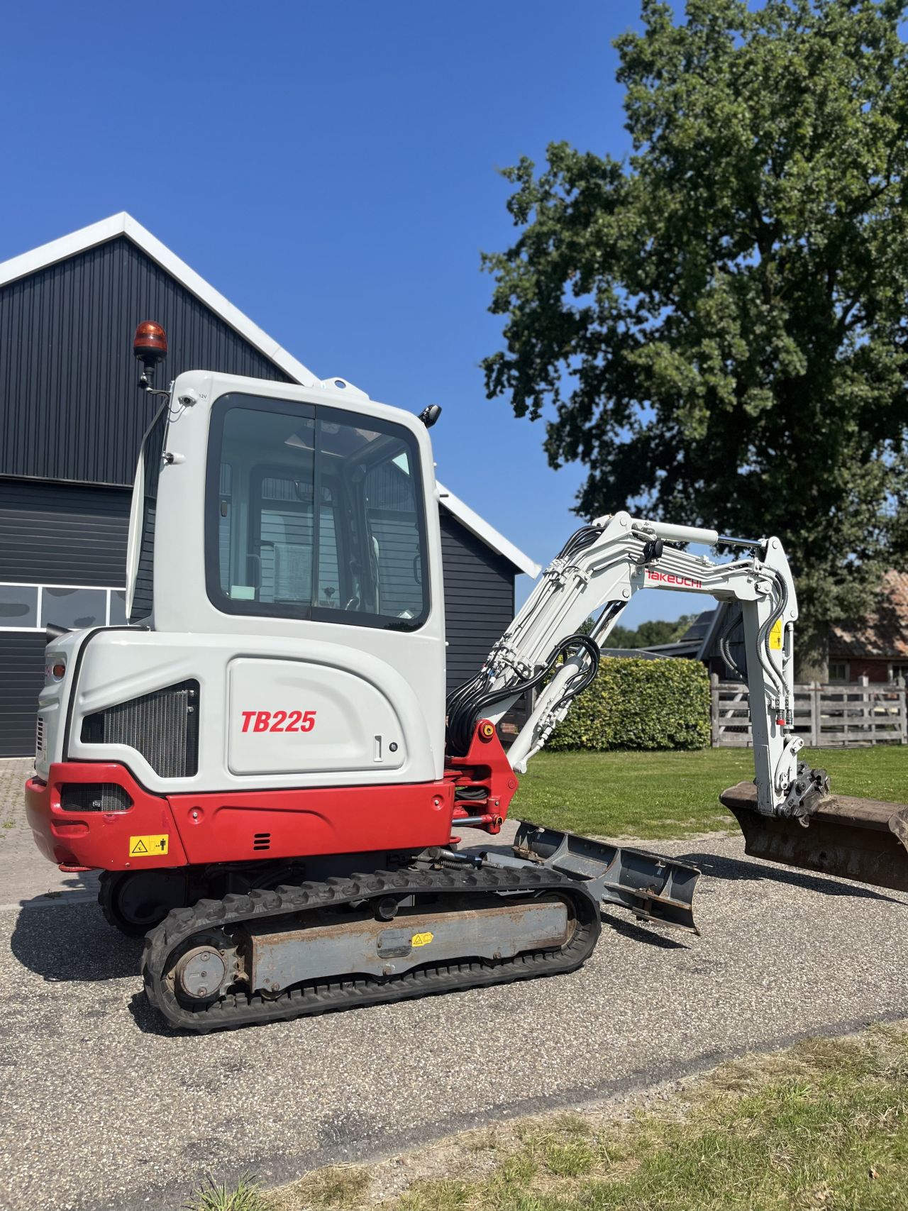Takeuchi TB225 BJ 2020