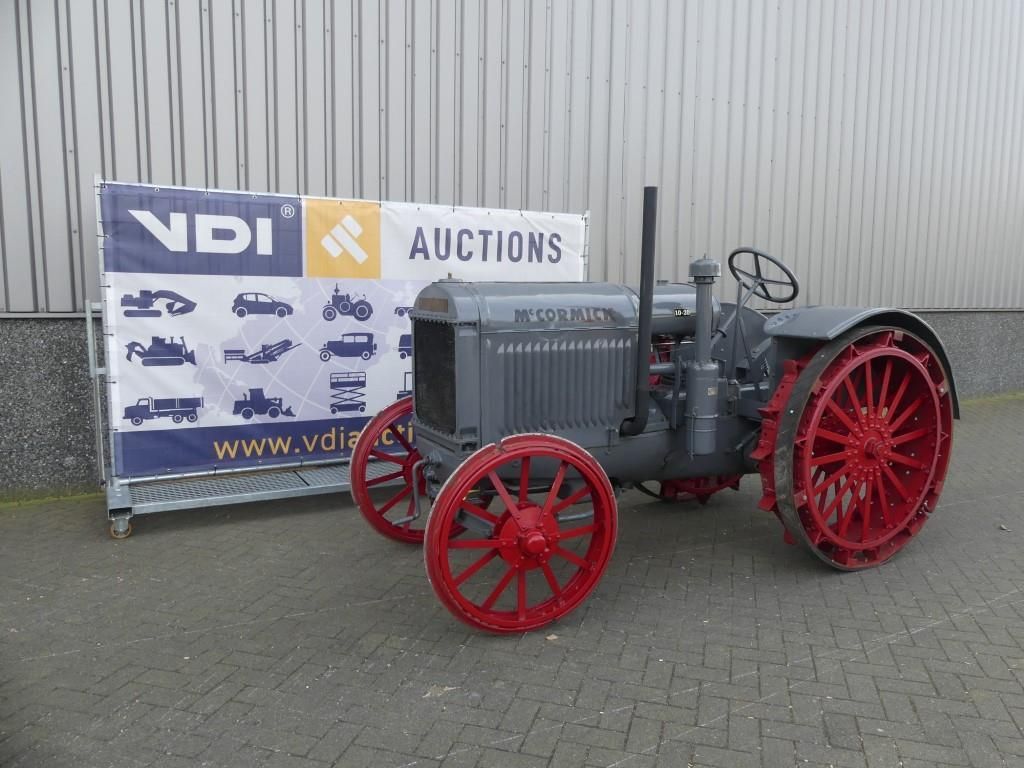 MC Cormick Deering International 10/20
