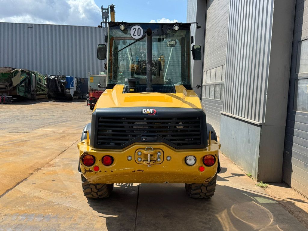 Caterpillar 908M