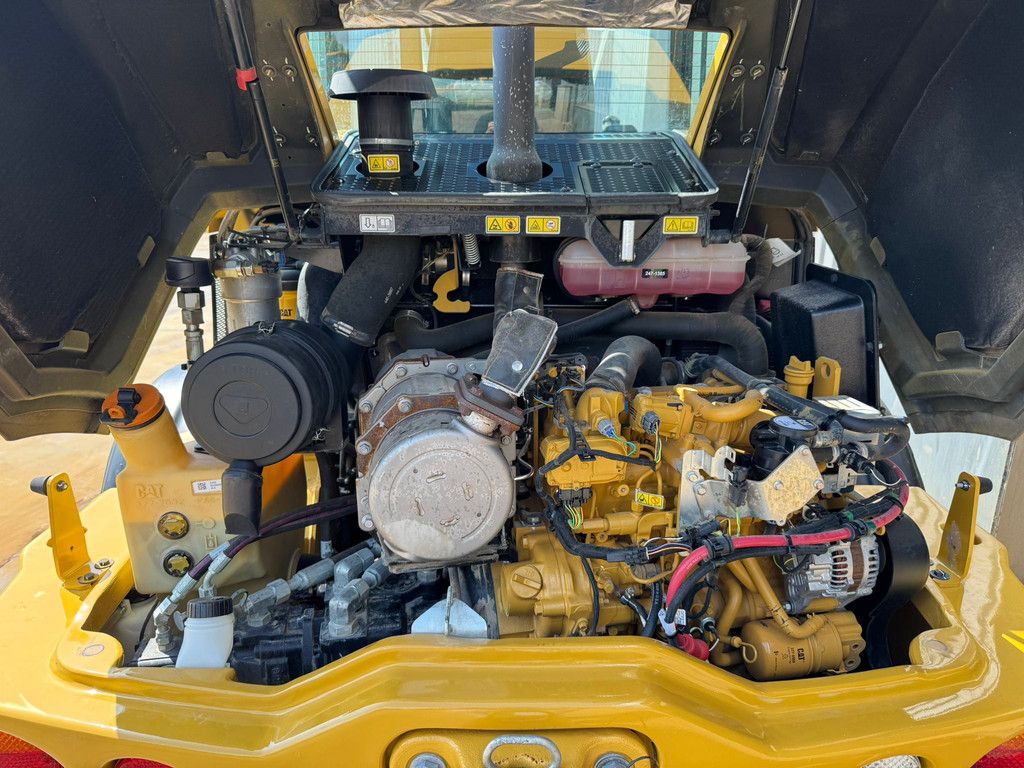 Caterpillar 908M