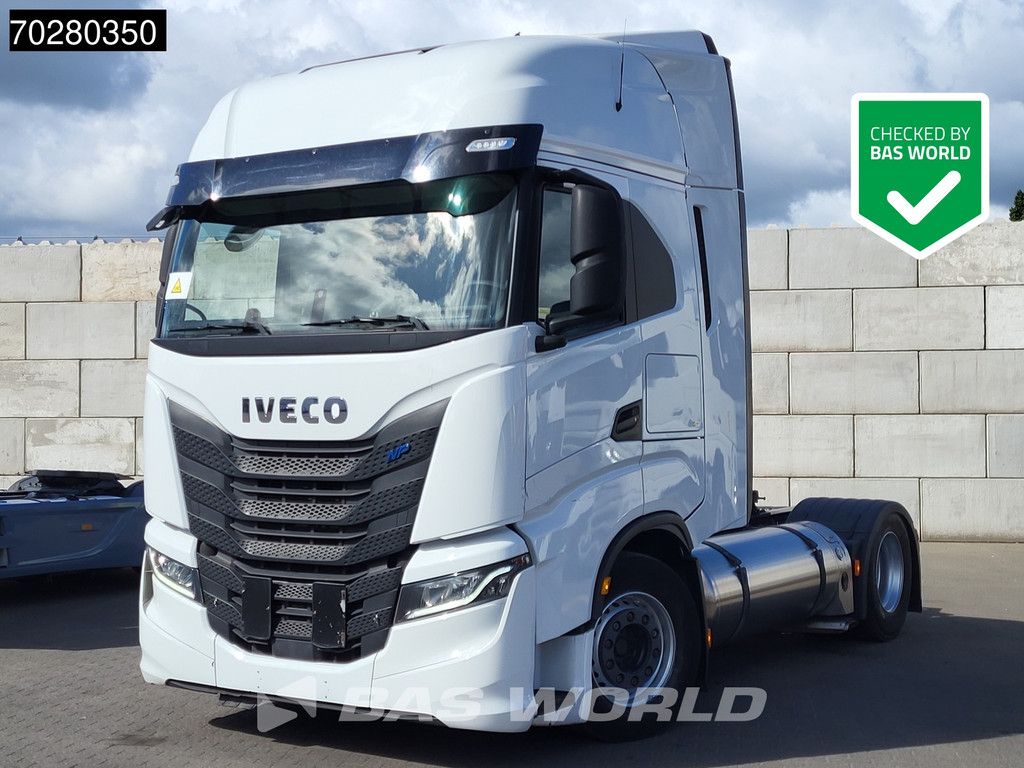 Iveco S-Way 460 4X2 Retarder 2x LNG Tanks ACC Navi LED Euro 6