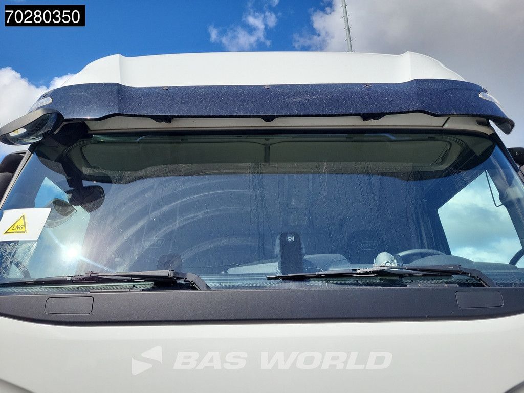 Iveco S-Way 460 4X2 Retarder 2x LNG Tanks ACC Navi LED Euro 6