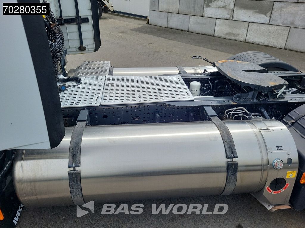 Iveco S-Way 460 4X2 LNG Retarder 2x Tanks LED Navi