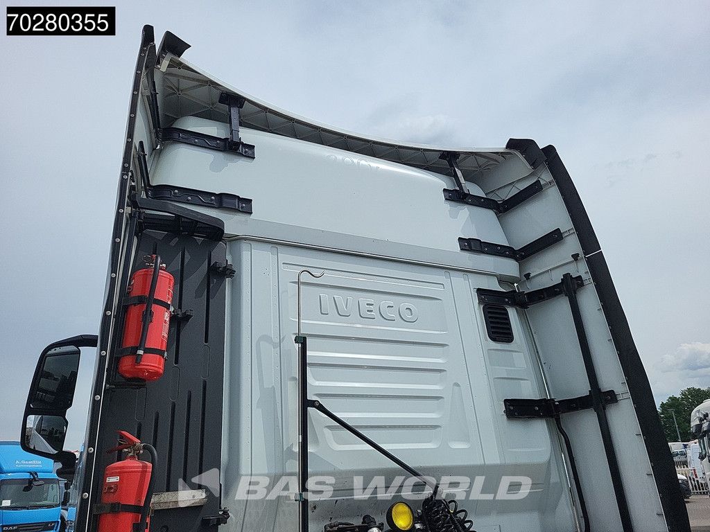 Iveco S-Way 460 4X2 LNG Retarder 2x Tanks LED Navi