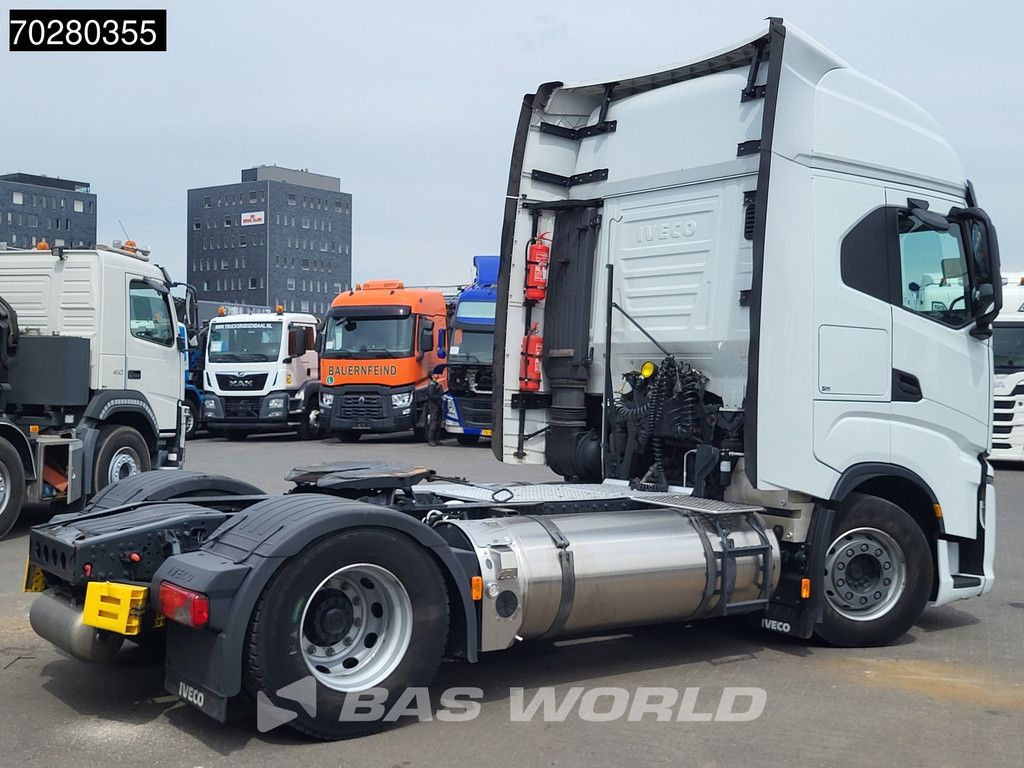 Iveco S-Way 460 4X2 LNG Retarder 2x Tanks LED Navi