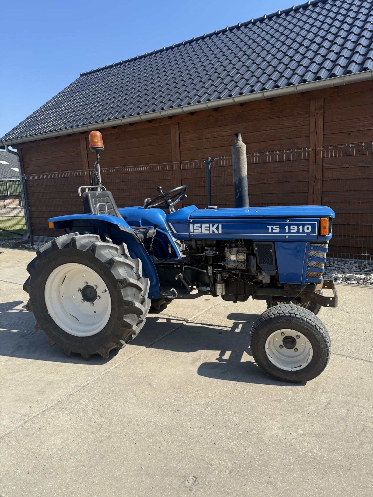 Iseki ts1910