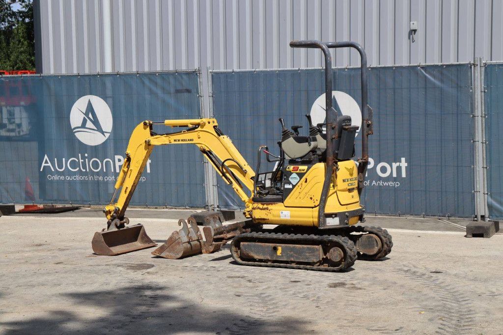 Mini excavator New Holland E9SR Diesel 2006