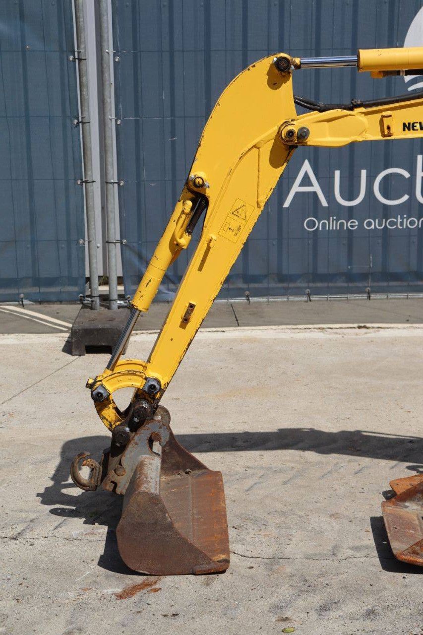 Mini excavator New Holland E9SR Diesel 2006
