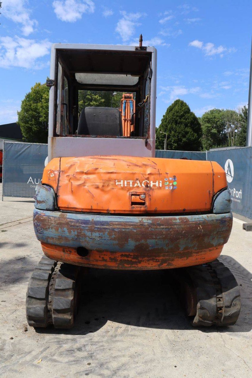 Rupsgraafmachine Hitachi EX45.2 Diesel 1999