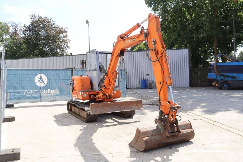 Rupsgraafmachine Hitachi EX45.2 Diesel 1999