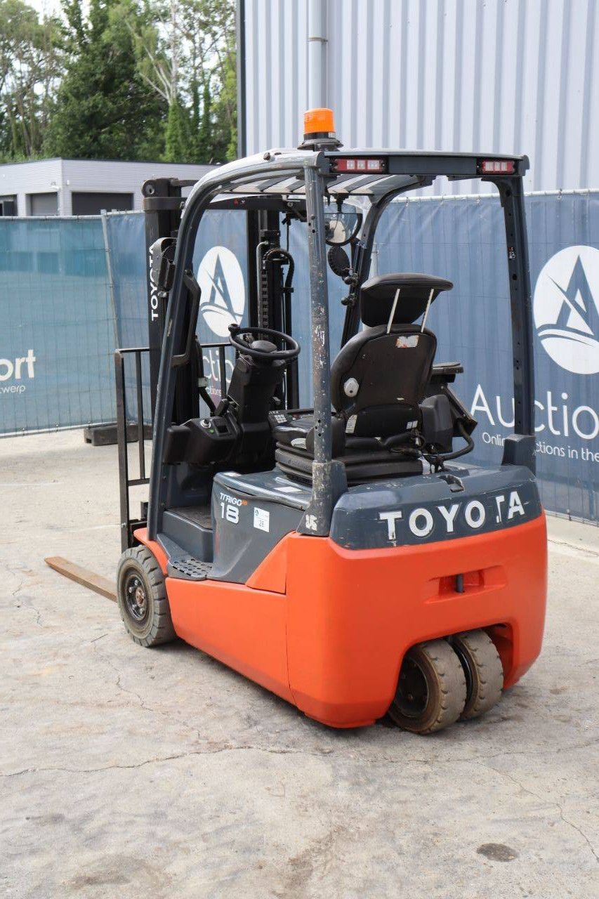 Toyota 8FBEK18T Electric Forklift 1800kg 3.0m 2016