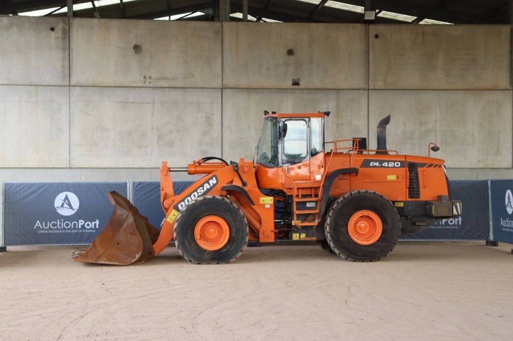 Wheel loader Doosan DL420 Diesel 2011